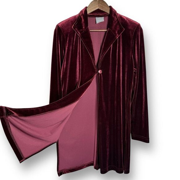 Vintage Rabbit Rabbit Rabbit Velvet Duster in Deep Red, size 4P, flawless! - Picture 4 of 8